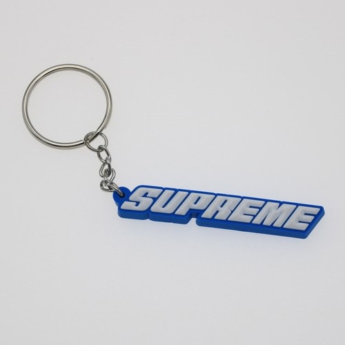 Supreme keyring keychain white - keyring,