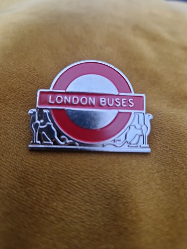 London buses lapel - lapel, pin