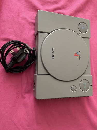 Playstation one ps1 console - playstation,