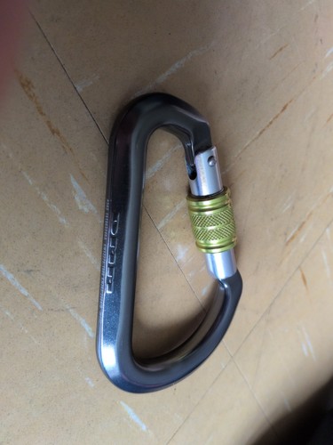 Dmm aero screwgate carabiner - aero,