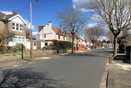 Photo 6x4 hest bank - road, bare