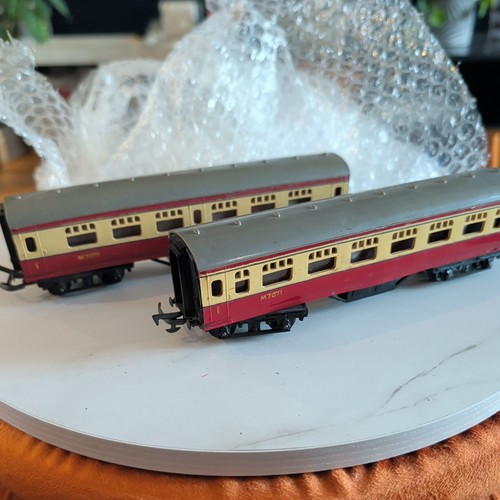 Tri ang hornby - carriages, x