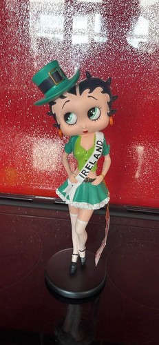 Betty boop figurine - betty,