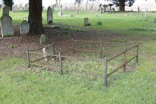 Photo 6x4 Fence round the Grave Ovington/SU5631 The fence is there but n c2016