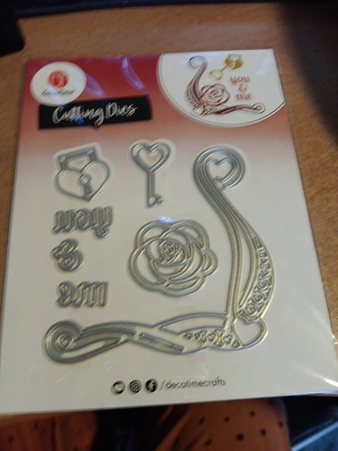 Cutting dies for scrapbooking - cutting,