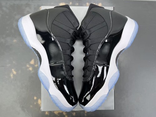 Jordan retro space jam - space,