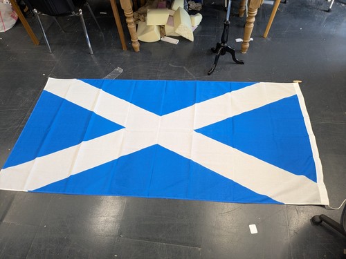 Huge flag scotland - huge, ||