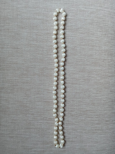 Unusual pretty vintage white - unusual,
