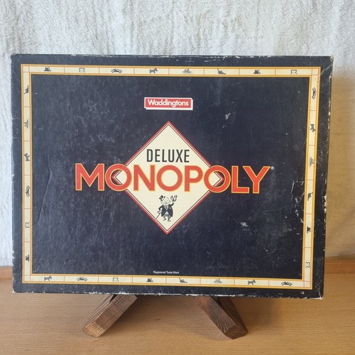 Monopoly deluxe edition made - monopoly,