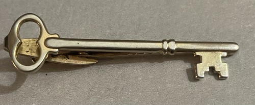 Skeleton key vintage - vintage, hickok