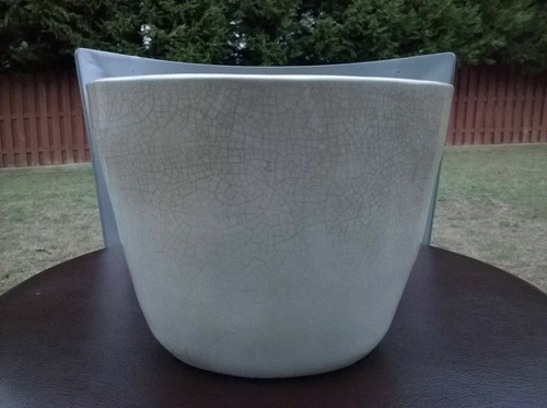 Antique porcelain maling - antique,