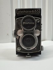 Vintage Yashica-635 TLR Camera