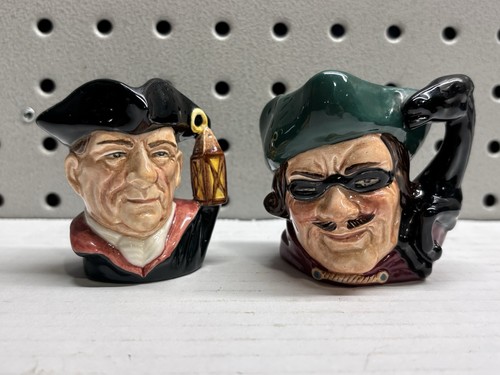Small royal doulton - 2,