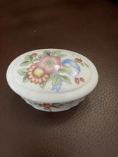 Wedgwood Ribbon Cascade