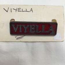 VIYELLA - Fabric/Cloth - vitreous enamel Advertising Lapel Badge (MW) as found.