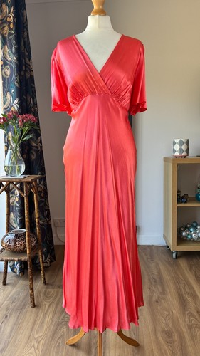 Size coral satin bias - size,