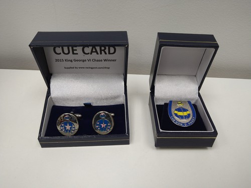 Cue card racing - card, cufflinks