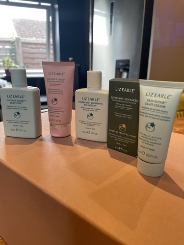New liz earle - new, set
