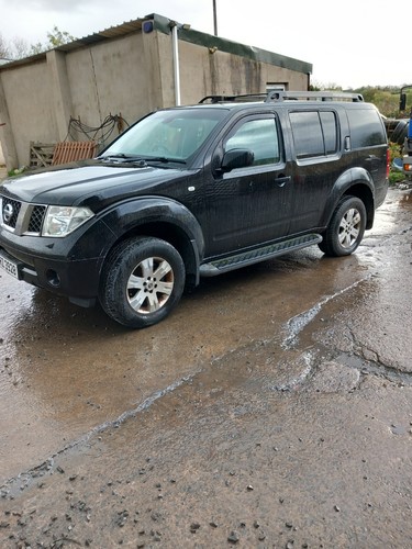 Nissan pathfinder black - black, 2.5