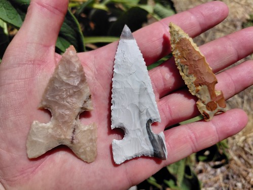 Flint knapped arrowheads - flint,
