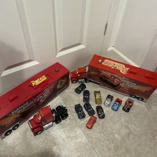 Disney Cars - Mack Hauler