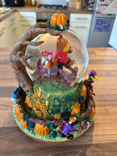 Disney snow globe - , rare