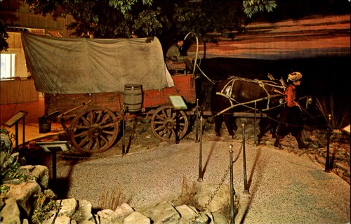 Old covered wagon westward - covered,