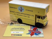 Corgi CC13303 Morris Luton Van