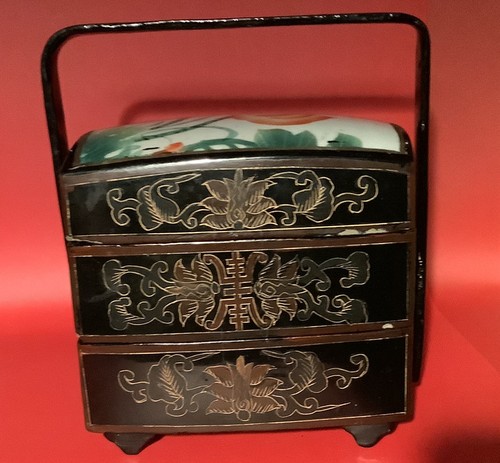 Antique chinese lacquered - antique,