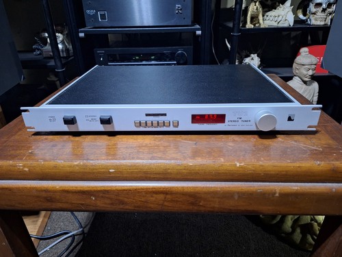 Perreaux tu2 stereo tuner - perreaux,