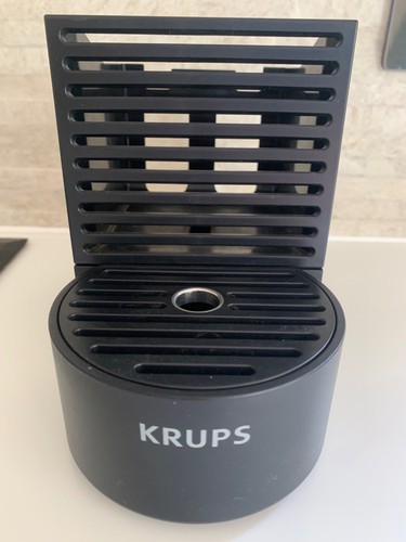 Capsule container - capsule,