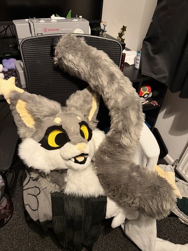 Partial fursuit star cat head - star,