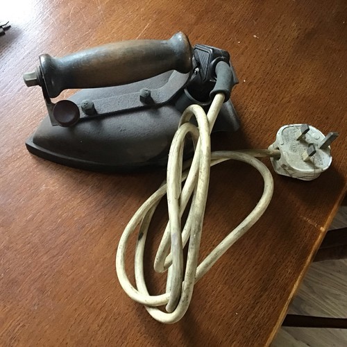 Vintage electric iron the - vintage,