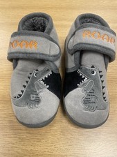 Dinosaur Slippers 8/9 Kids Christmas Present Grey Winter