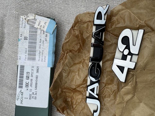 Genuine jaguar boot badge - genuine,