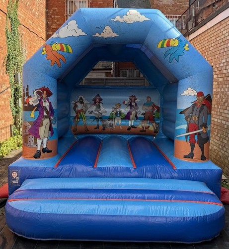 Pirate bouncy castle pipa - bouncy,