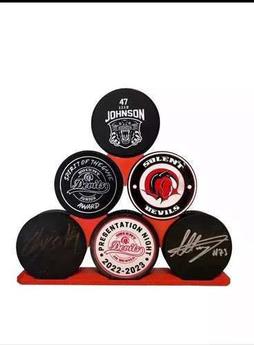Ice hockey puck stand - ice, /