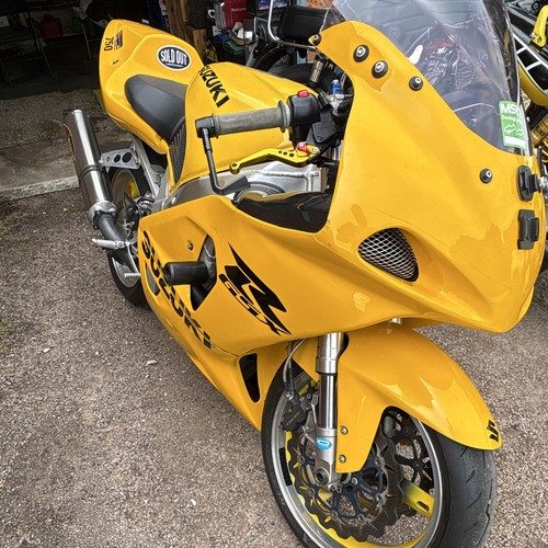 Suzuki gsxr 750 track - suzuki,