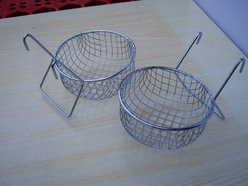 Canary wire nest with hooks - wire,
