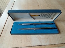 Vintage Cross Lustrous Chrome Pen and Pencil Set In Original Box