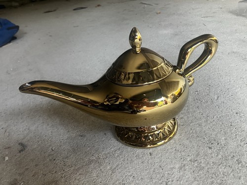 Disney aladdin genie lamp - genie,
