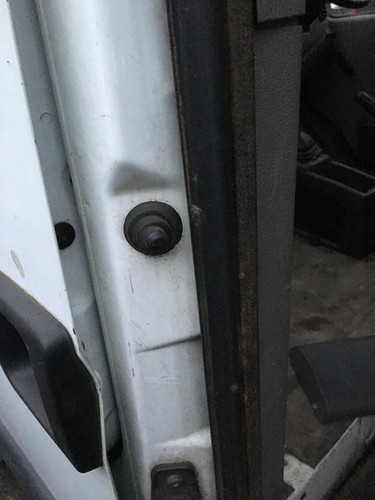 Sliding door courtesy - door,