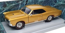 Ertl 1/18 Scale Diecast 7291 -