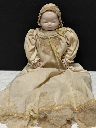 Antique 1920s doll - 1920s,