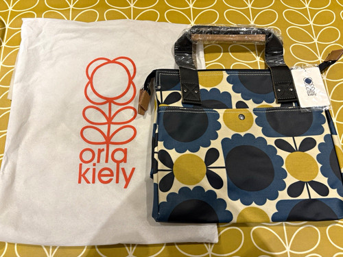 Orla kiely scallop flower - orla,