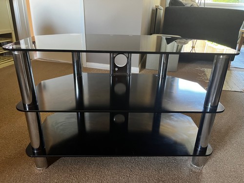 Black glass and chrome corner - glass,