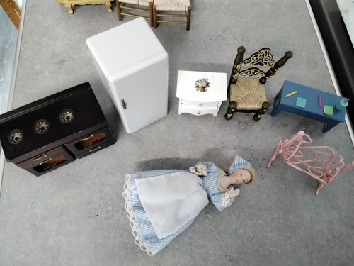 Mixed lot dolls - lot, of