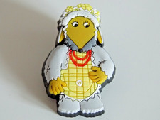 Womble Rubber pin badge Madame