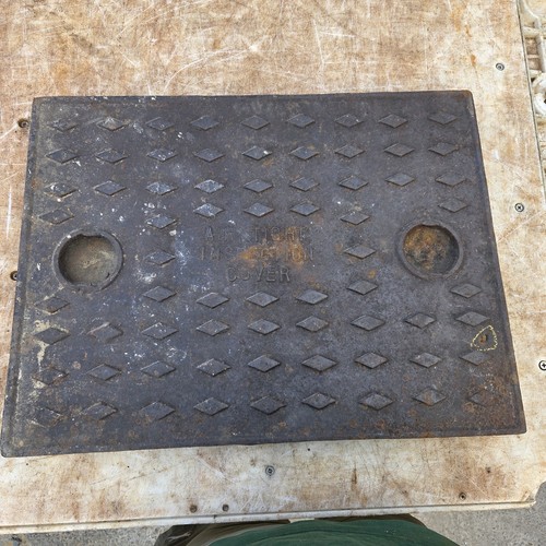 Cast iron manhole cover - cast, 640mm