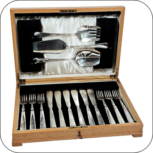 Oak cutlery box - silver, plate